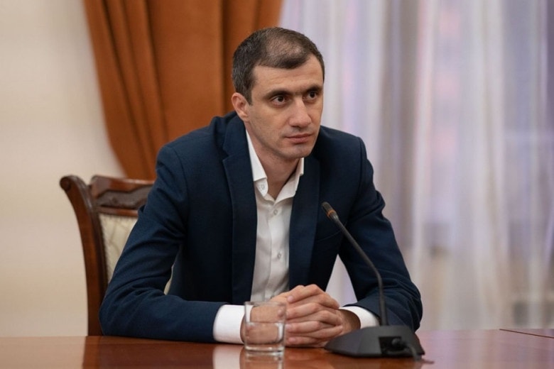 Փաշինյանը հեռանալու է՝ իր հետևից թողնելով բազմաթիվ ակшններ՝ դրված պետականության տակ․ Առաքելյան