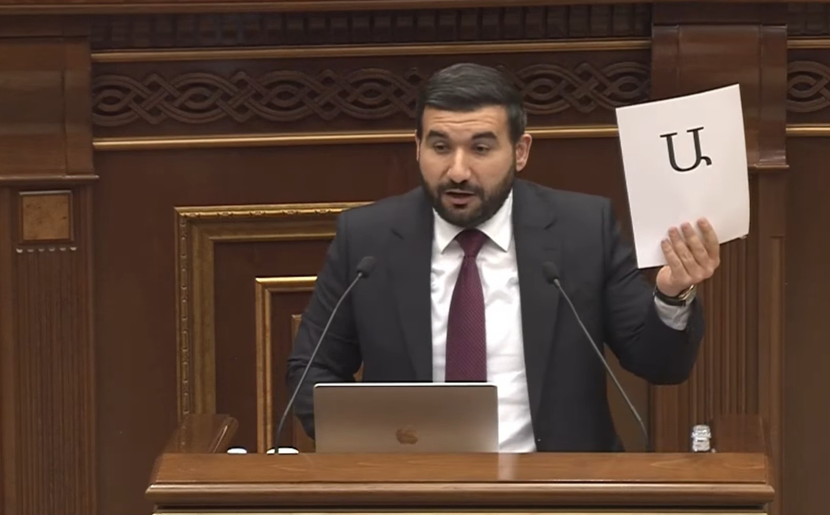 Ես ինձ վրա եմ վերցրել 3 օլիգարխներին օգնելու, նրանց կրթելու հարցը. Վահագն Ալեքսանյան