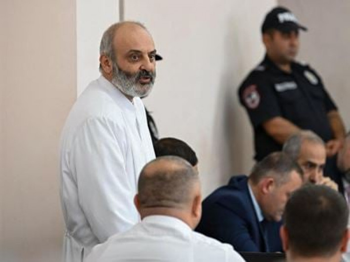 Ես հստակ ասում եմ՝ բացարձակապես այդ ձայնագրություն կոչվածի մեջ չկամ. դե հաստատե՛ք. Բագրատ Սրբազան