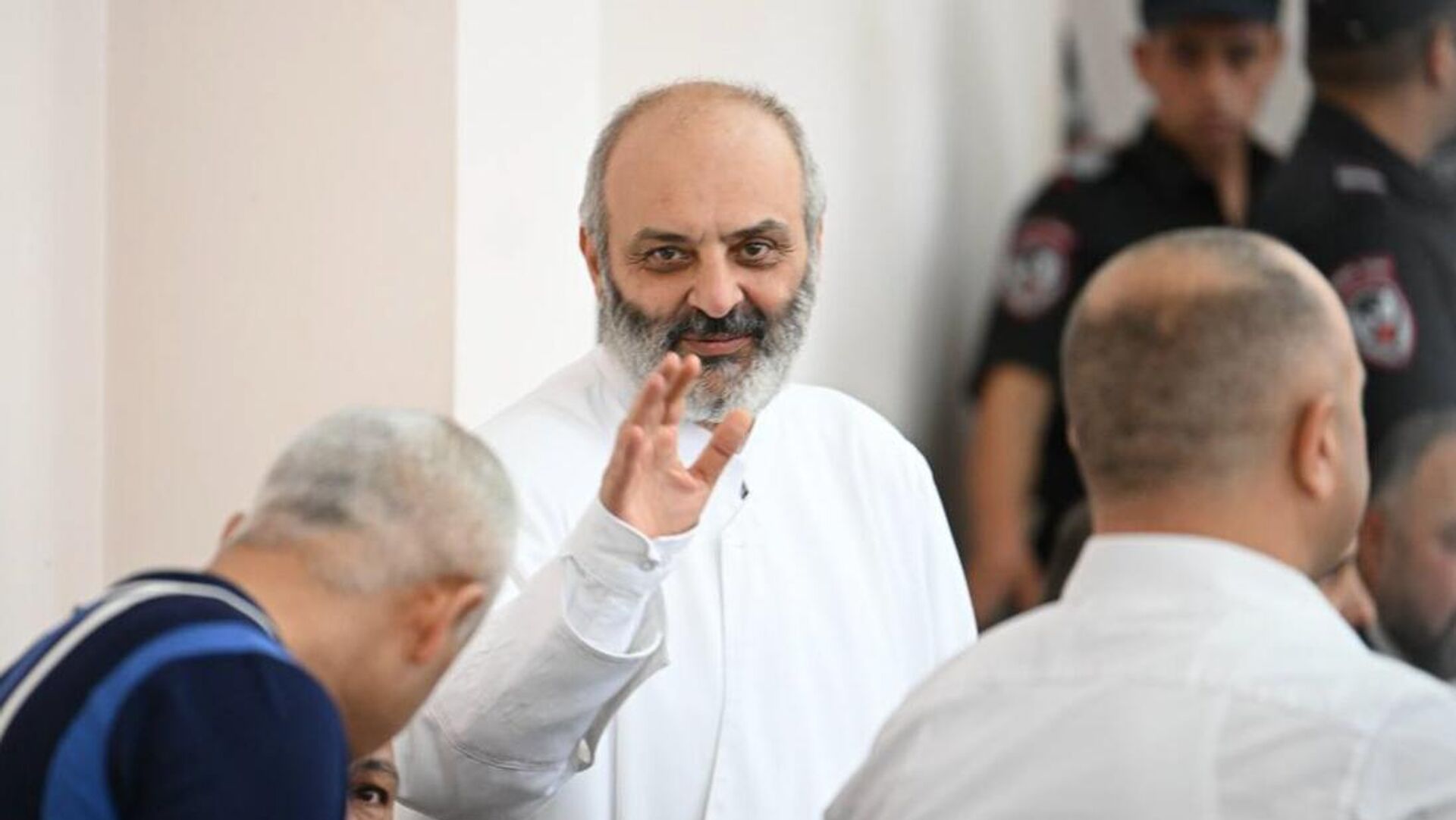 Բագրատ Սրբազանի խափանման միջոց կալանքը երկու ամսով երկարաձգվեց