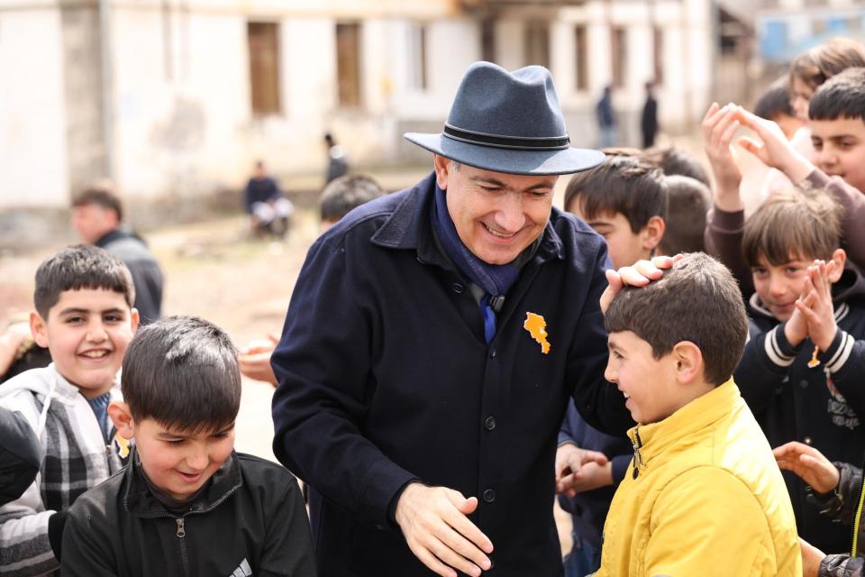 Մեր նախընտրական ծրագրով նախատեսված է 100 կոմբինացված մարզահրապարակի կառուցում հանրապետության տարբեր բնակավայրերում. Փաշինյան