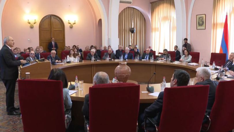 Գիտնականների հետ հանդիպմանը Փաշինյանը խոսել է դպրոցներում ցնցուղների անհրաժեշտության մասին