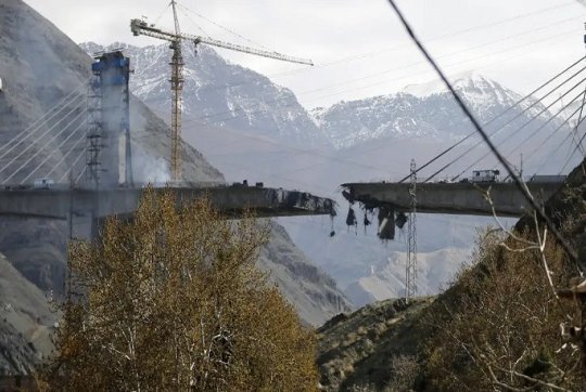 ԱՄՆ-ի և Իսրայելի ուժերը ոչնչացրել են Իրանի ամենաբարձր կամուրջը