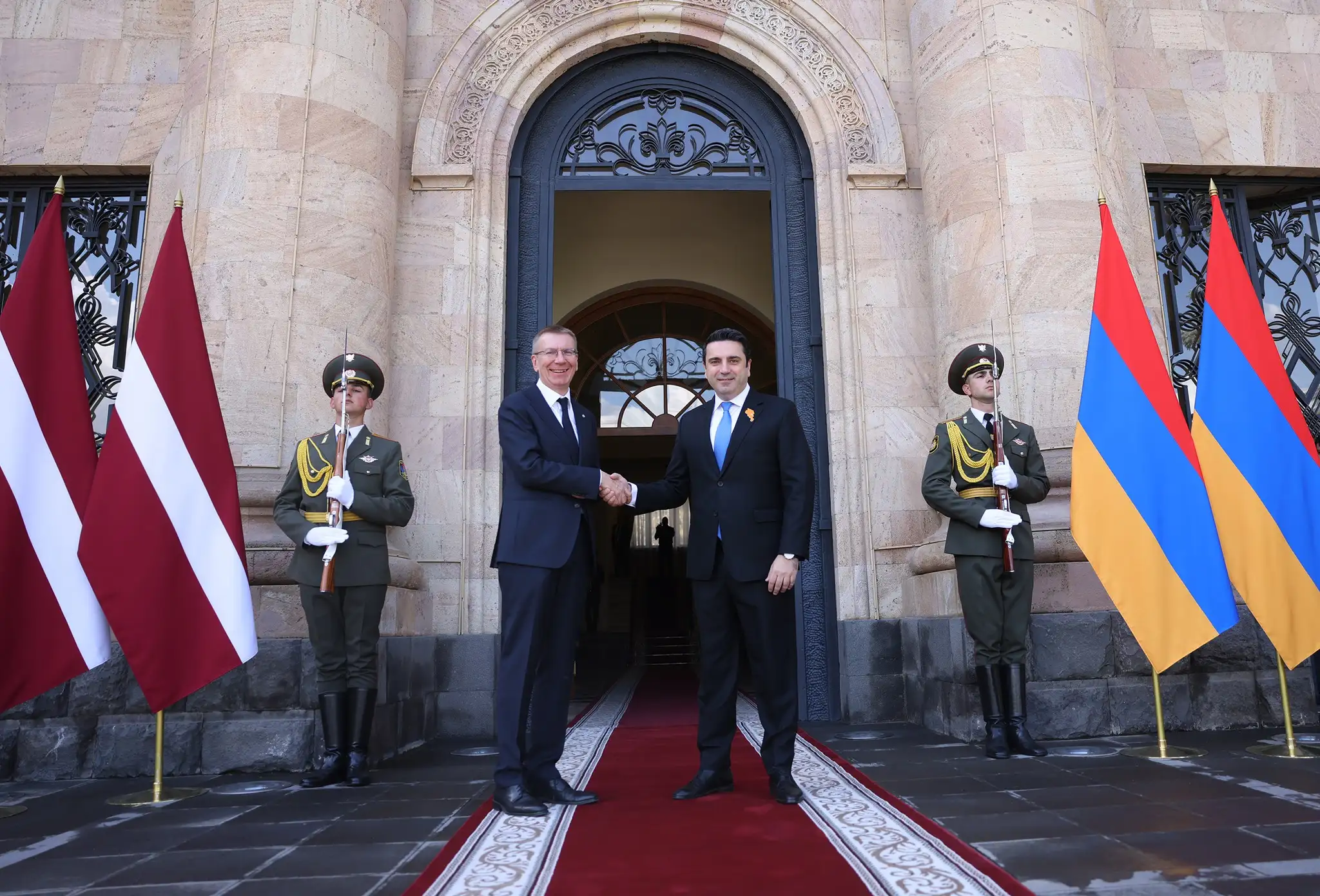 Ալեն Սիմոնյանը հանդիպում է ունեցել Լատվիայի նախագահի հետ