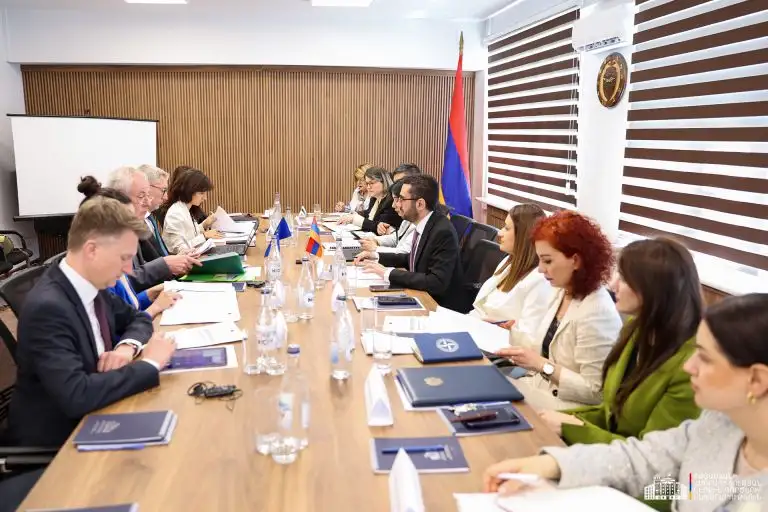ԵՄ-ն և ՀՀ-ն քննարկել են վիզաների ազատականացման գործողությունների ծրագրի առաջընթացը