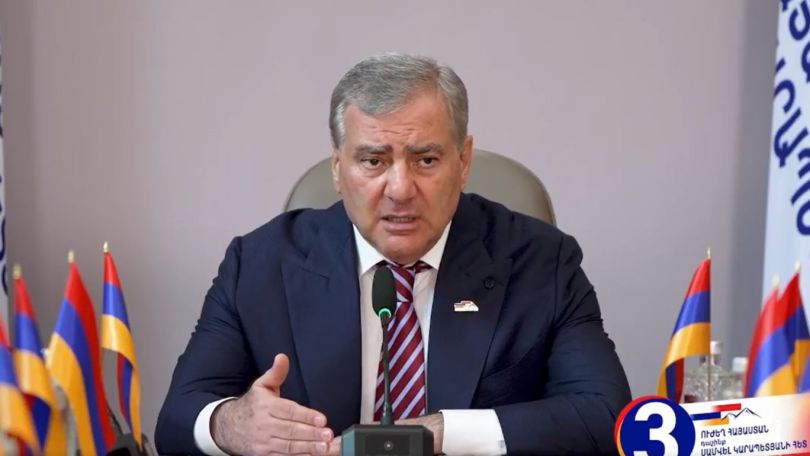 Ընդունելու ենք գլխավոր օրենքը մեր երկրի վրա, որպեսզի արգելենք ադրբեջանցիներին գնել մեր հողերը, տները. Սամվել Կարապետյան