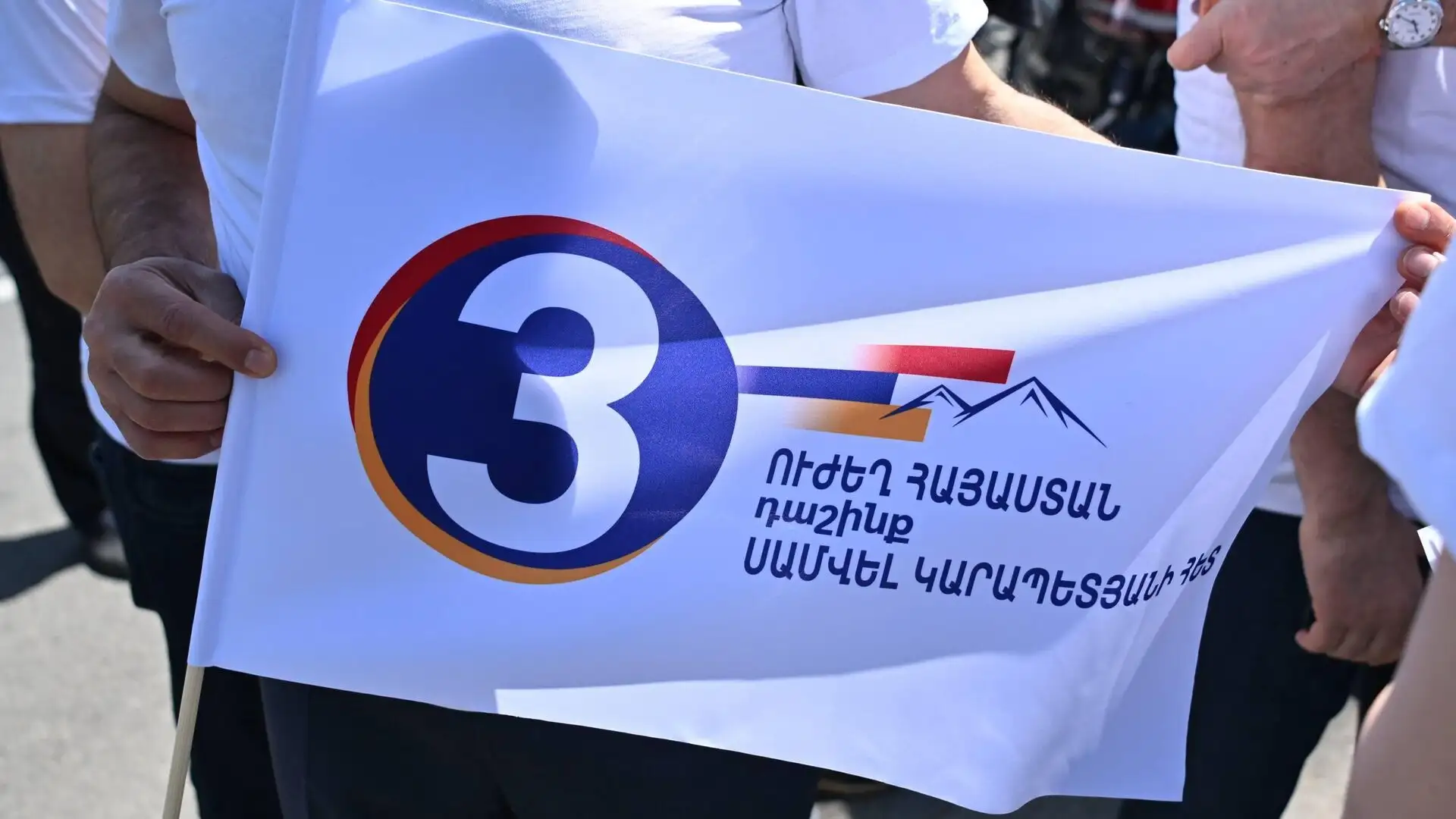 «Ուժեղ Հայաստանի» պատգամավորի 4 թեկնածուի նկատմամբ հայտարարվել է հետախուզում