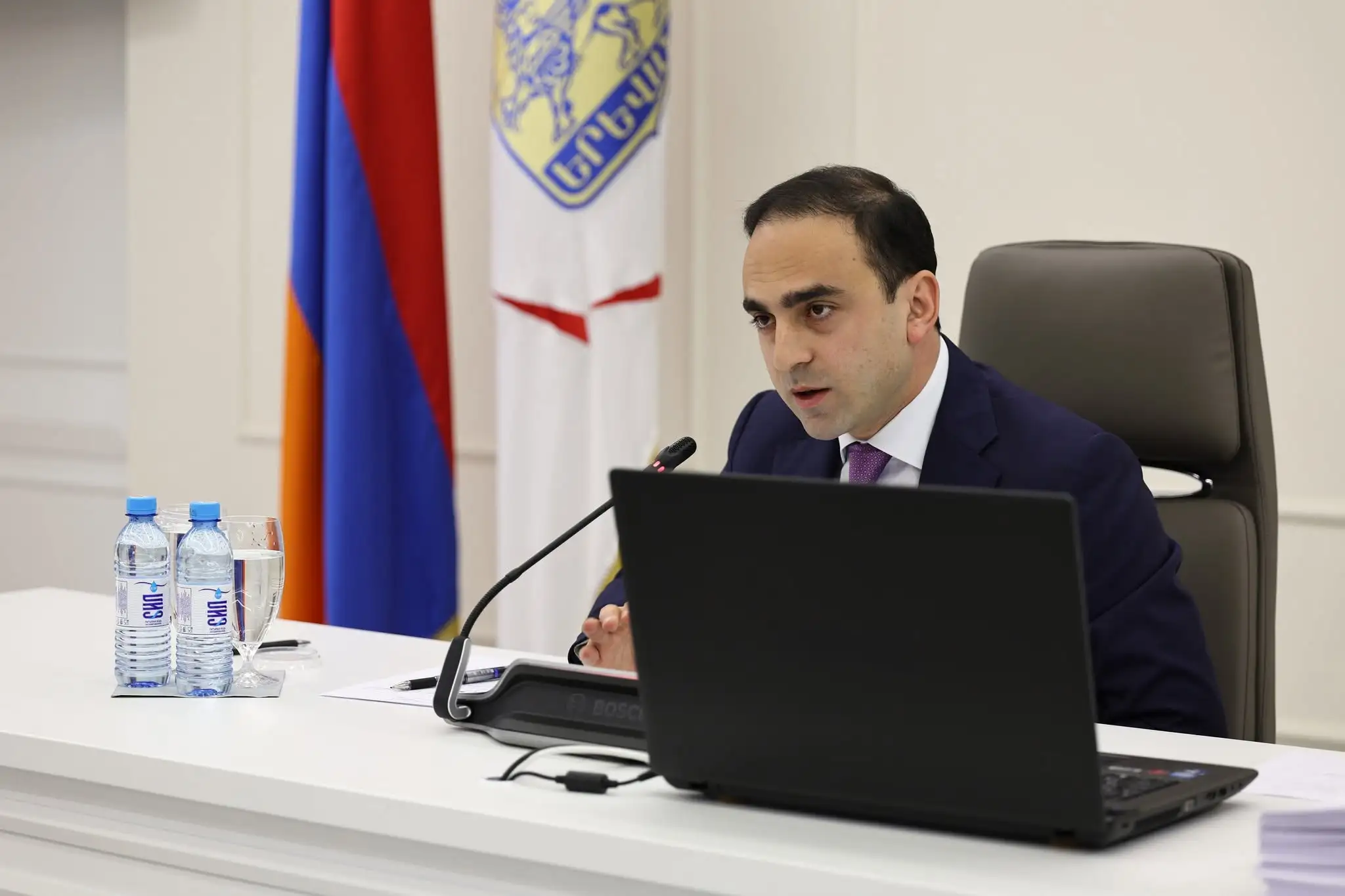 Ասֆալտը պետք է իդեալական հարթության ու որակի լինի. քաղաքապետ