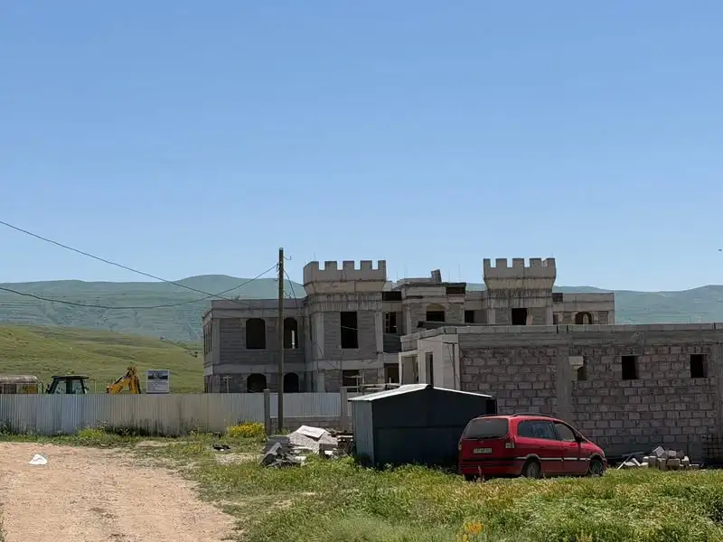 Ե՛վ նոր դպրոց, և՛ նոր մանկապարտեզ՝ Զառ բնակավայրում․ Ռոմանոս Պետրոսյան