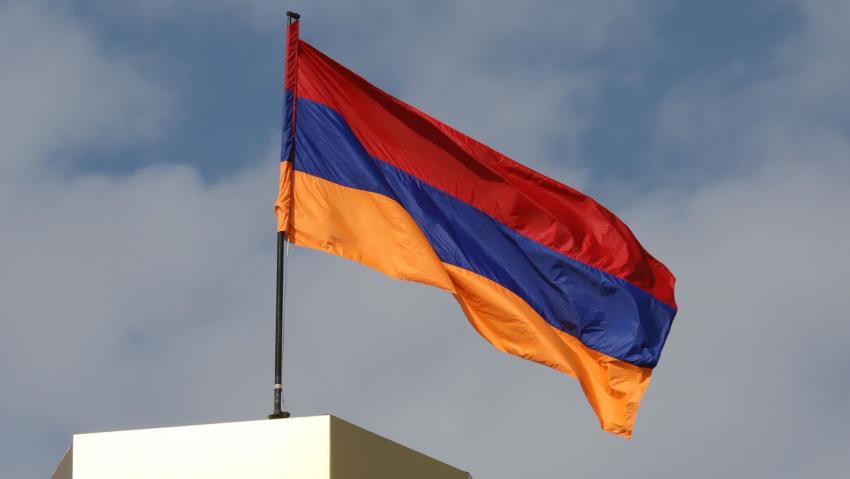 ՀՀ պետական դրոշը պետք է տեղադրված լինի բոլոր բնակավայրերի մուտքերում