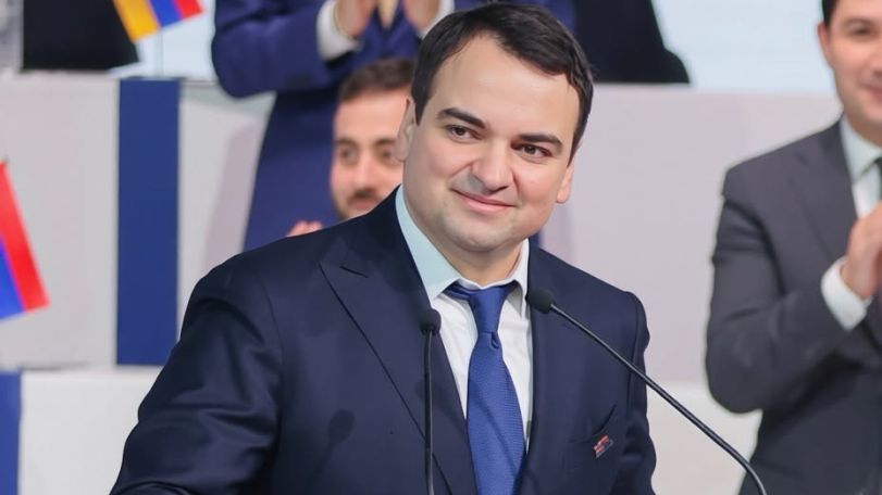 Ալեն Ռոբերտովիչ, ընդհանրապես արդար չի այս ամենը, տեղս չեմ գտնում. Նարեկ Կարապետյան