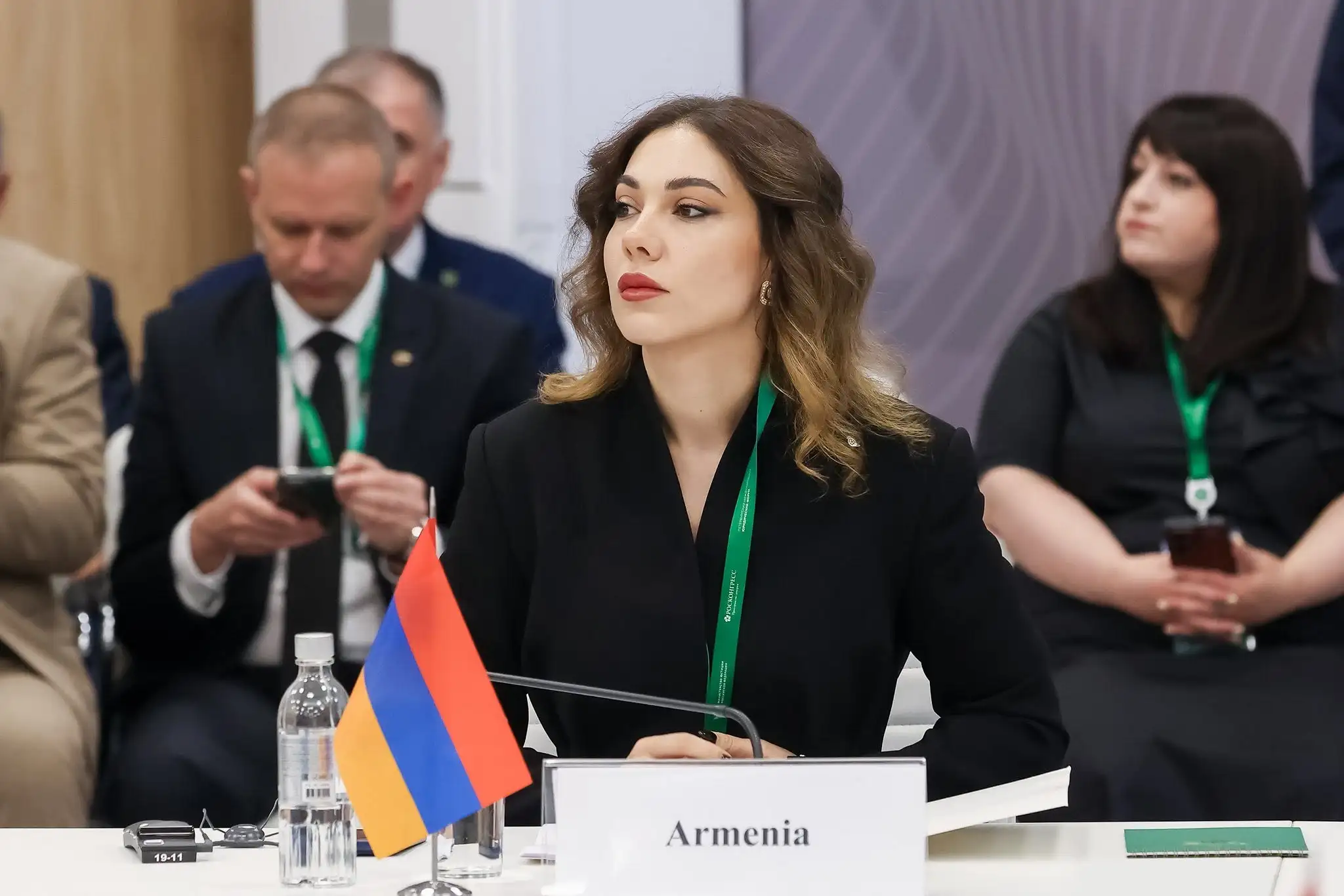 Կեցցե՜ ժողովրդավարությունը, շնորհավորում եմ բոլորիս