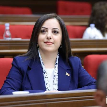 Մարտի 1-ին Գոռը կանգնած էր ձկան խանութի մոտ, ուղղակի նայում էր, բայց զոհվեց կրակոցից. Քլոյանը՝ Քոչարյանին