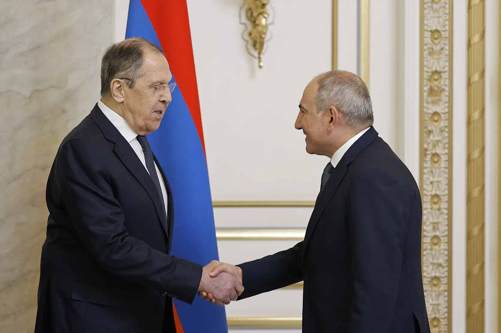 Փաշինյանի խնդրանքը` ՀՀ-ին վաճառել երկաթուղիների կոնցեսիան զարմանք և հույզեր է առաջացնում. Լավրով