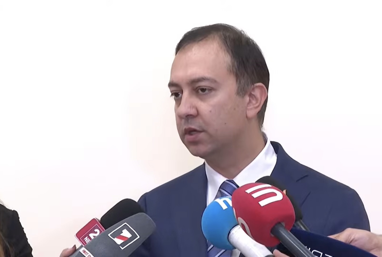 Աղաջանյանն անդրադարձել է պետական մարմիններում վարձատրության բարձրացմանը