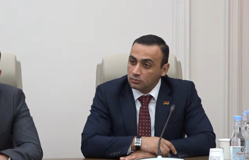 Քանի դեռ ՀՀ վարչապետի աշխատավարձը 300 հազար դոլար չէ, ՀՀ-ն Սինգապուրի հետ համեմատել պետք չէ. Չախոյան