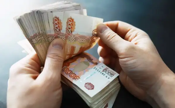 Ֆիզիկական անձանց կարգելվի ՌԴ-ից ավելի քան 1 մլն ռուբլի դուրս բերել